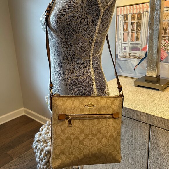 Coach Rowan File Monogram Bag in Signature Canvas - Picture 2 of 6